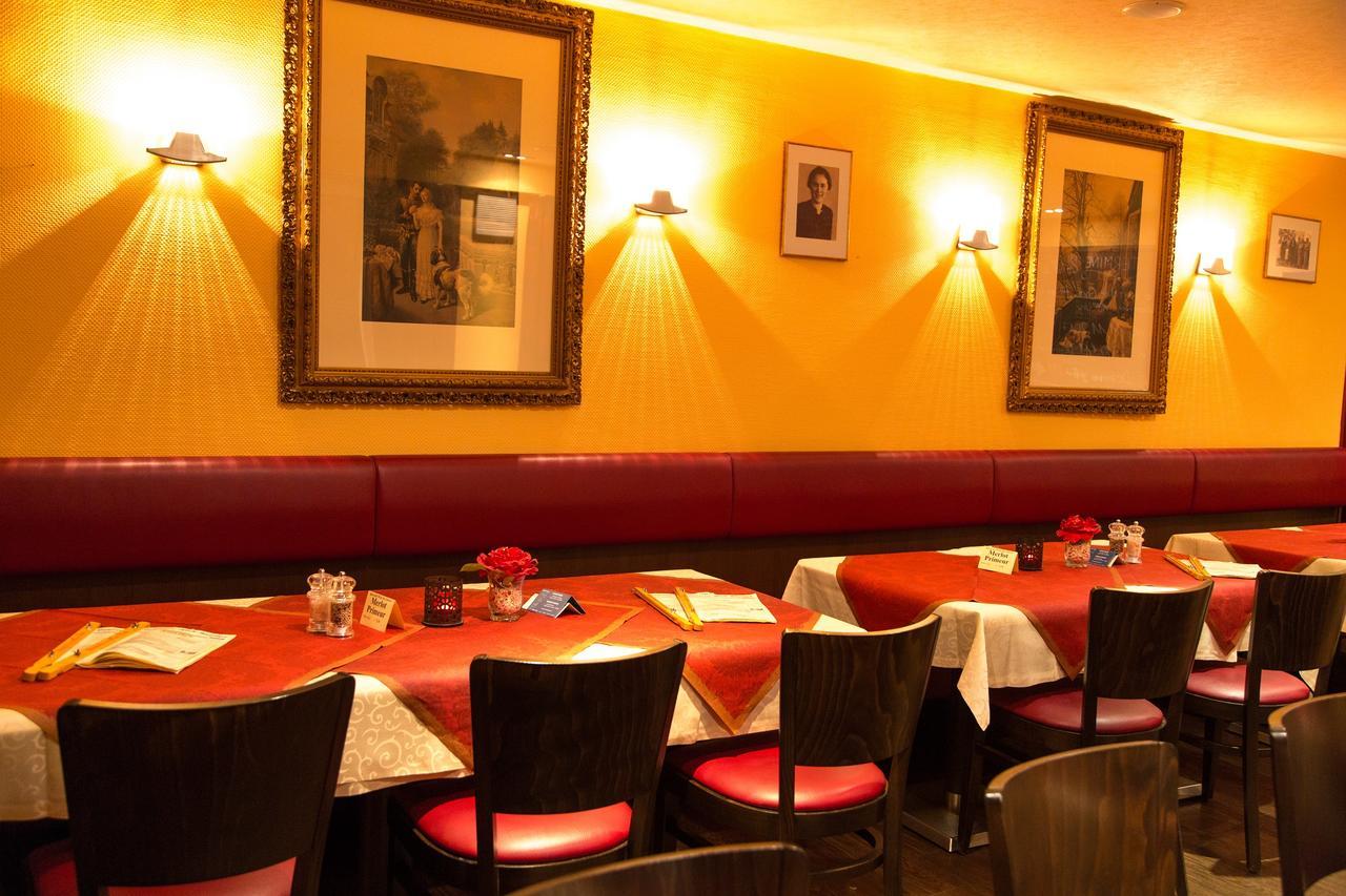 Hotel-Restaurant Fueck Leverkusen Buitenkant foto