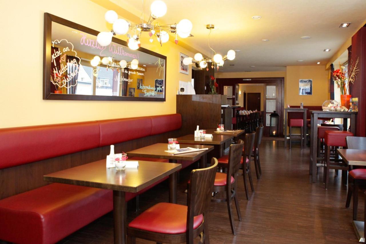 Hotel-Restaurant Fueck Leverkusen Buitenkant foto